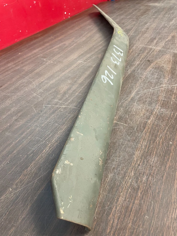 Chrysler New Yorker Saratoga 1951 1952 1953 deflector de piedra delantero extensión nuevo en caja Foto 2 de 4