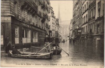 CPA Inondations 1910 PARIS Place Maubert (996754)
