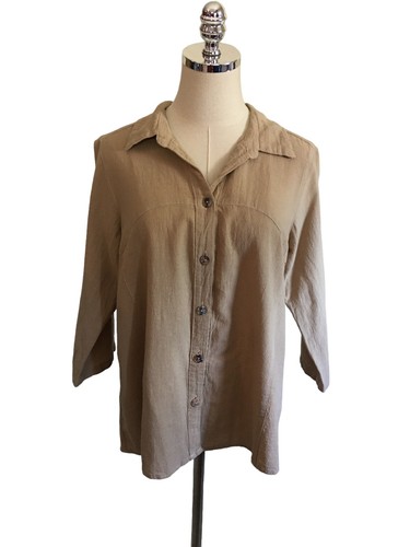 Click Color Me Cotton Top Women's Size Medium Tan 3/4 Sleeve Button Up Shirt