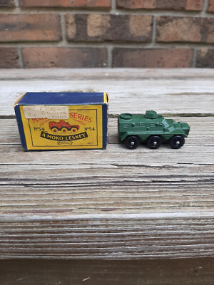 Vintage 1958 Saracen Personnel Carrier Matchbox Moko Lesney #54