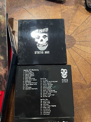 MISFITS Coffin Box Set Autographed Jerry Doyle Michale Dr Chud