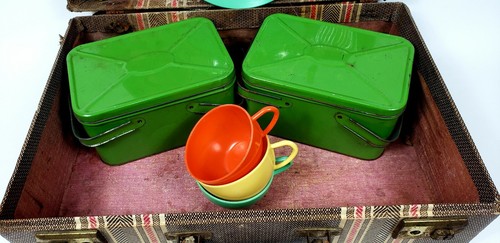SET SCATOLA DA PICNIC VINTAGE CON MANICO IN BACHELITE POSATE UTENSILI - Foto 2 di 8
