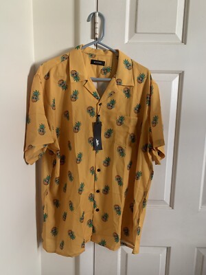 New with tags Mcedar pineapple Mens Shirt Size Large button down collared yellow