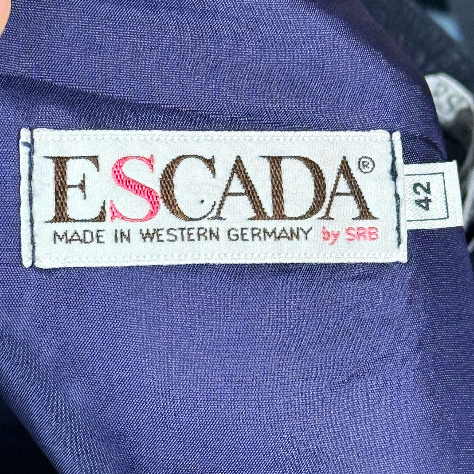 Escada Wool Wrap Side Leather Patch Buckle Knee L… - image 2