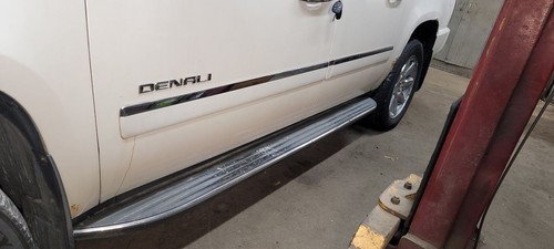 2009 GMC YukonXL 1500 AC Condenser - Picture 9 of 12