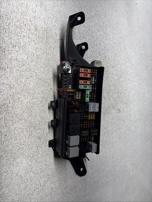 06-2010 mercedes w164 gl450 r350 ml320 ml63 amg rear relay fuse box 1645403372