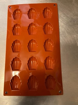 Silikomart Mini Madeleine Mold w/ 15 Sections - Silicone, Red (SF031)