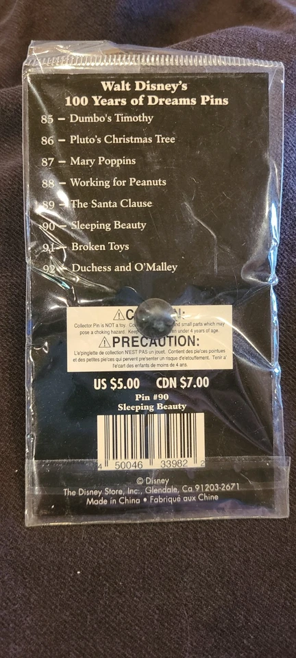 Prendedor Walt Disney 100 años de sueños #90 póster de la Bella Durmiente tienda Disney Foto 2 de 2