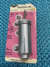 Vintage Mirro Aluminum Decorator Sm Set For Cakes Cookies 4 Tips Made In USA