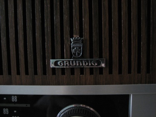 GRUNDIG RF 121U SOLID STATE AM FM RADIO VINTAGE TOP FUNKTIONSTÜCHTIG - Bild 2 von 8