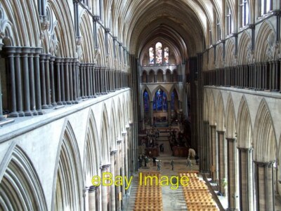 Photo 6x4 The nave of Salisbury Cathedral  c2008
