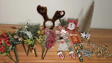 NEW-Lot Of Assorted Christmas Craft Decoration Bundle