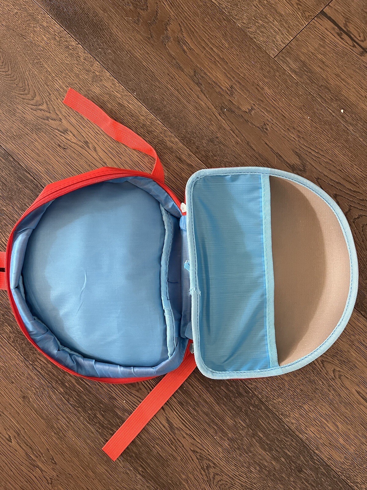 Foto 2 di 9