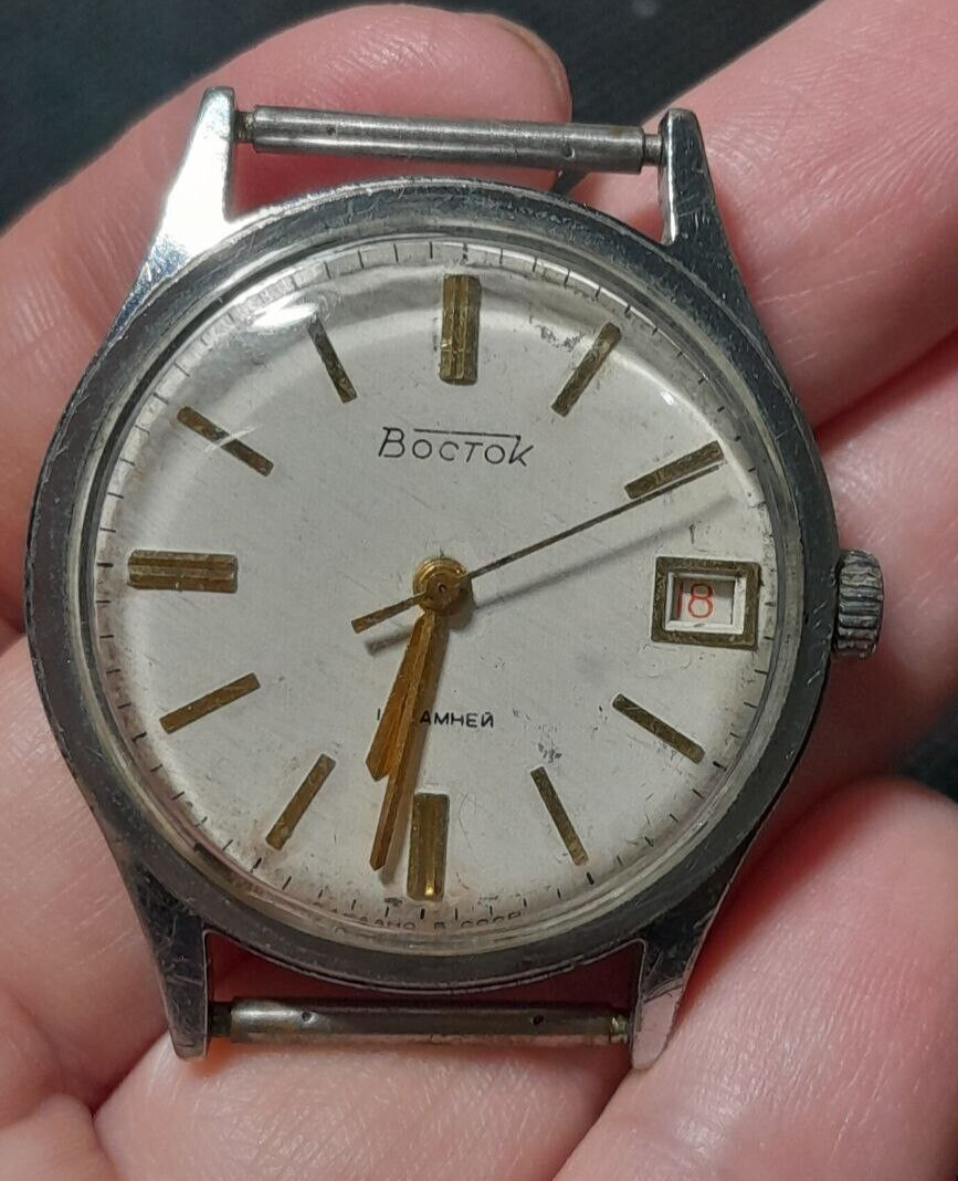 Vintage wrist watch Vostok cal.2214 USSR 70-ies 18 stones mechanical