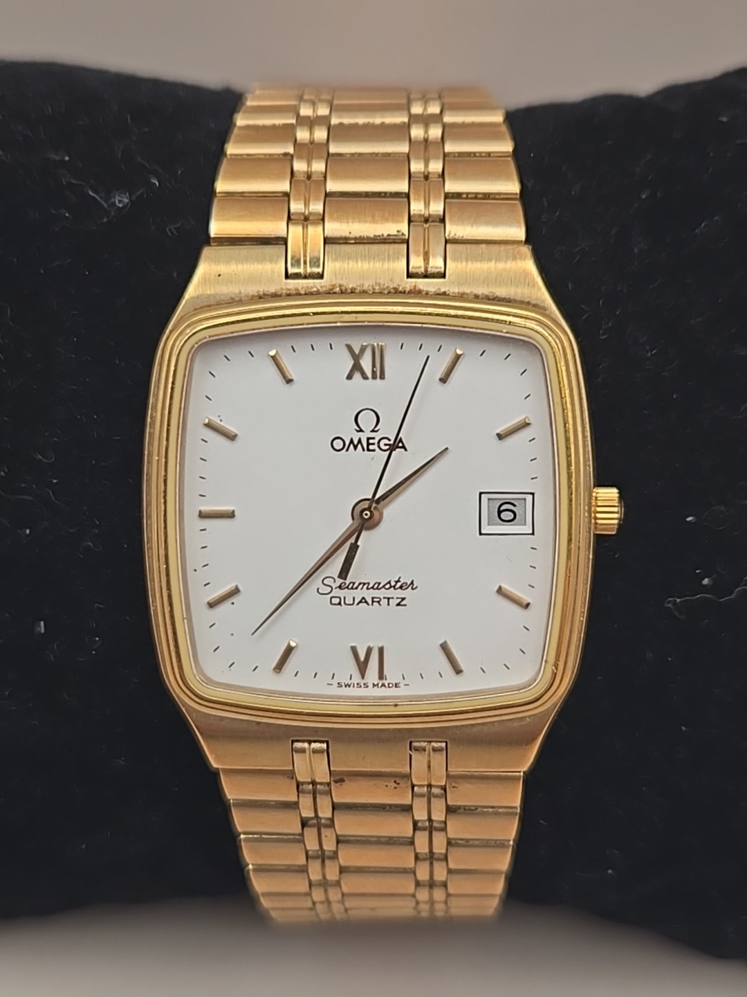 Omega Seamaster Quartz 30mm White Date Dial Swiss Wristwatch 196.0241