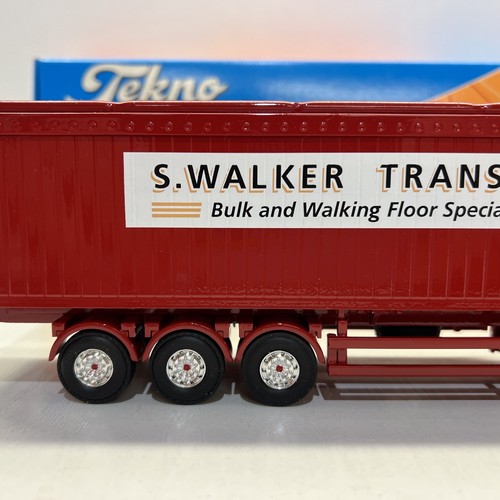 Tekno 1:50 Scale Scania R470 6x2 Tag Topline With Walking Floor Trailer Legras - Picture 9 of 24