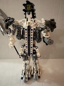 LEGO Bionicle Takanuva 8699 100% Complete with all 4 Zamor Spheres