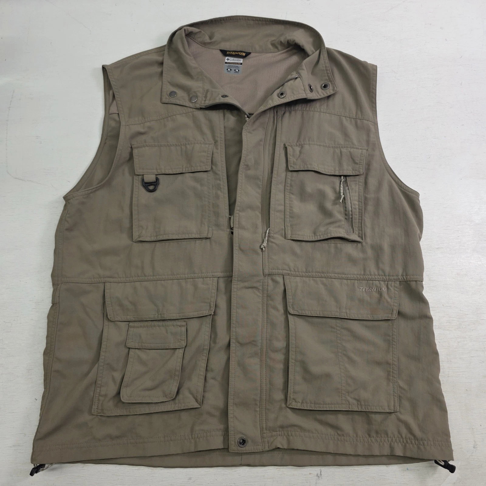 Columbia Fishing Vest Mens Sz XL Green Titanium Utility Travel Photography EUC