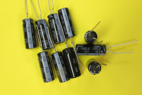 10 x Panasonic 1000uF 16V 8mm x 20mm Slim Ultra Low ESR Electrolytic Capacitors - Picture 10 of 12
