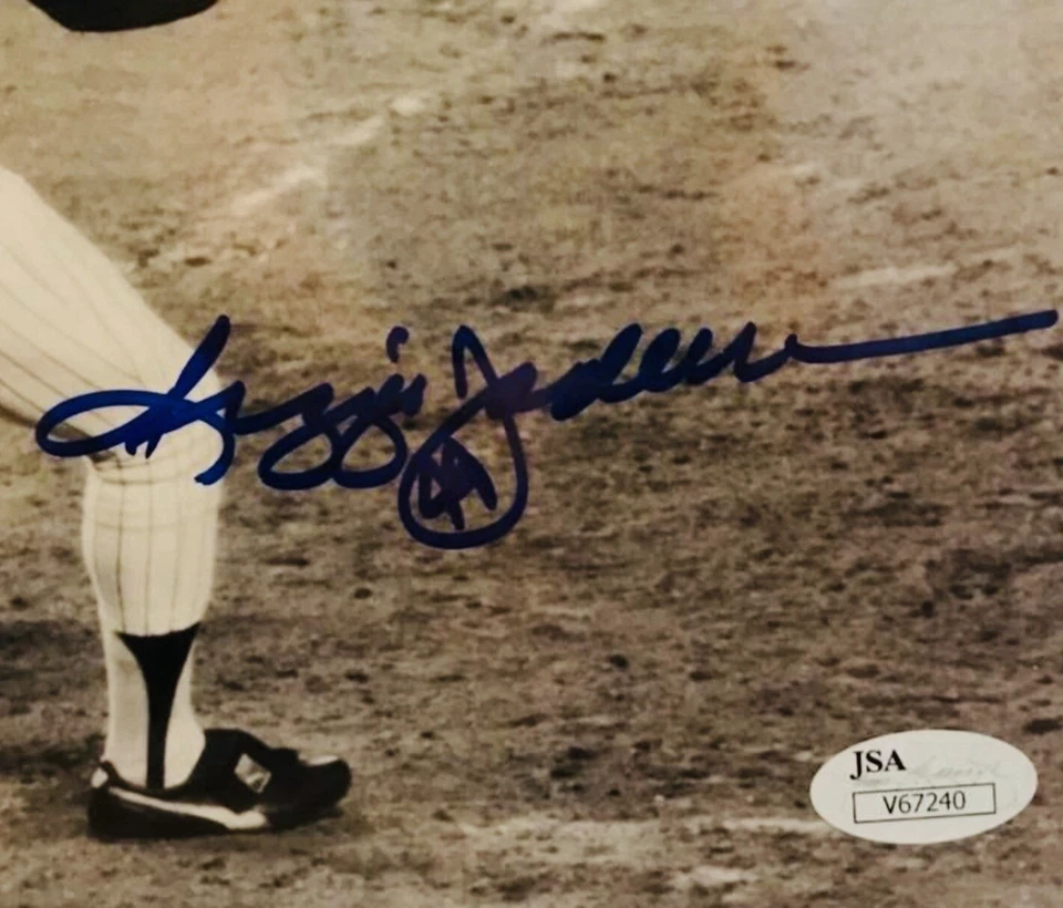 Reggie Jackson New York Yankees Autographed 1977’ WS 8x10 Photo JSA COA / SCRIPT - Image 2 of 4