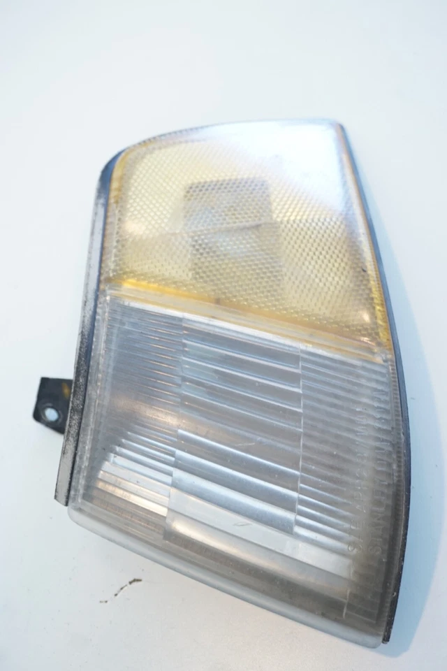 Honda Civic 1988-1991 4 puertas lente de esquina del lado del conductor OEM Foto 3 de 4