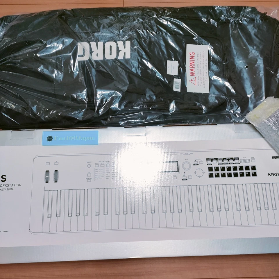 KROSS2 KROSS2-61-SC White WH  KORG Synthesizer with Case, TRITON tone SD card - Image 2 of 4