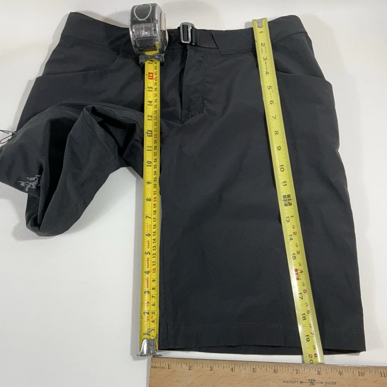 arcteryx belted stretch nylon tech hiking shorts