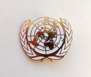 United Nations Peacekeeping Forces Badge UN Gold Badge.