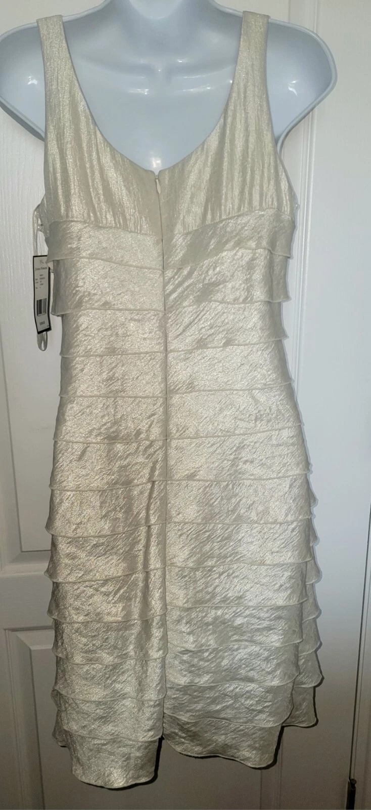 Abito Jessica Howard Runway Small Celine nuovo con etichette avorio conchiglia perle finte taglia small