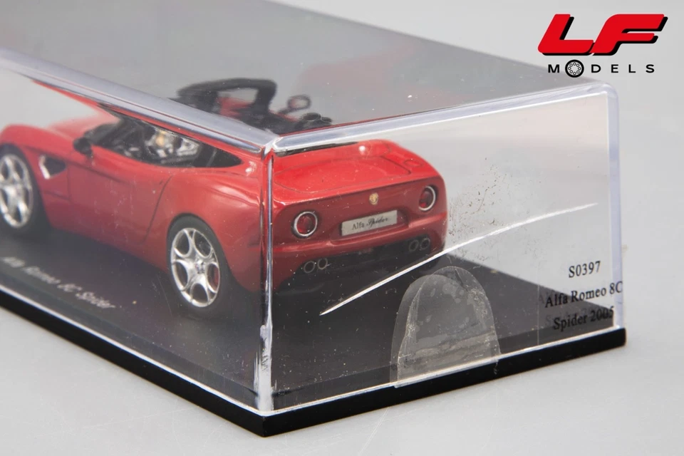 1:43 Alfa Romeo 8c Spider - Spark - Immagine 3 di 4