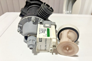 Hotpoint NM11 964 Waschmaschine Originalteil - Ablaufpumpe & Filterbaugruppe