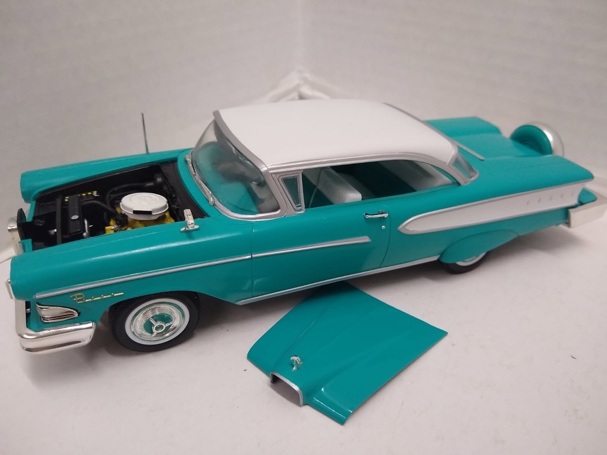 エドセル ディーラー展示用ミニカー FORD EDSEL AMT AMT #31167 Masterpiece 1958 Ford Edsel Pacer 1/25 Scale