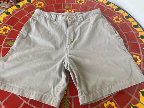MEN'S VINEYARD VINES SHORTS - SIZE 33 