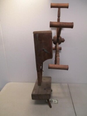 Antique Primitive Wooden Wool Yarn Skein Winder Reel Spinning