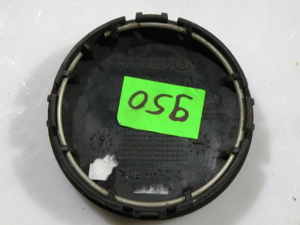 VOLVO C30 2008 LHD WHEEL CENTER HUB CAP COVER 30666913 Foto 3 de 4