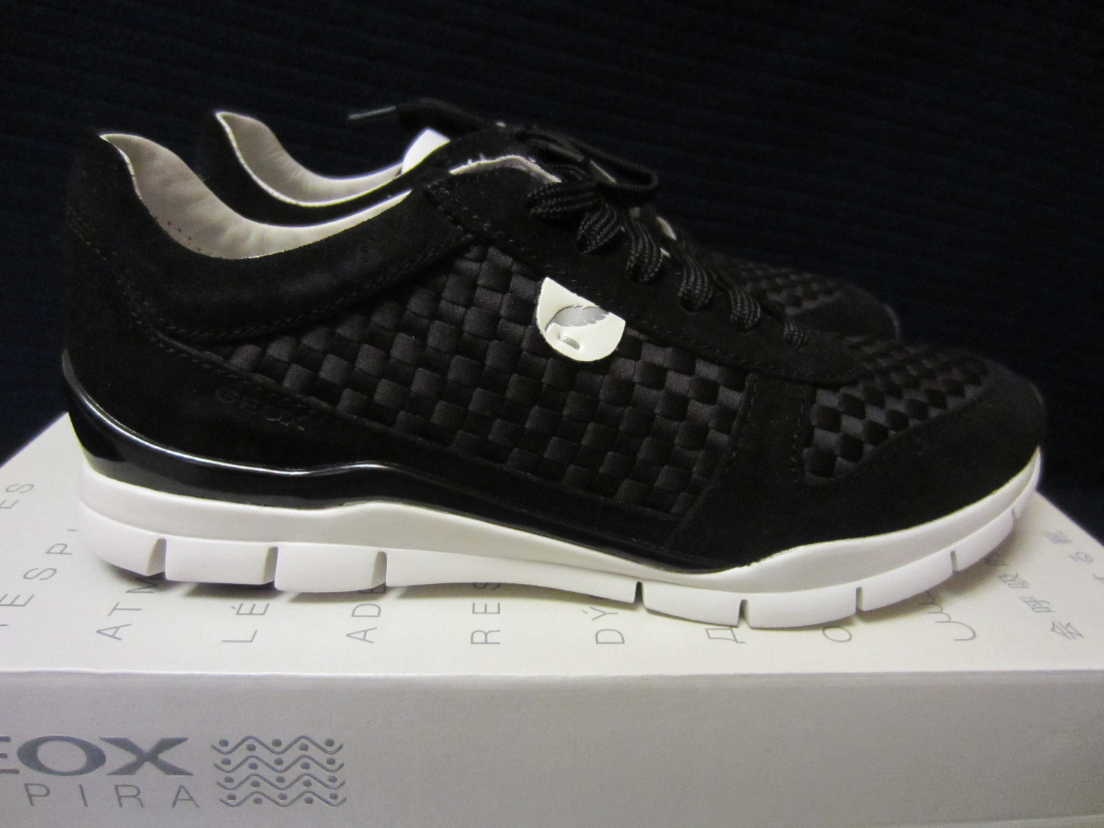 Geox Sukie A D52F2A Damen Sneakers Schwarz Gr.36. Neu und OVP Geox Sukie A D52F2A und Damen Sneakers Schwarz Gr.36. Neu und D52F2A OVP e07ce8