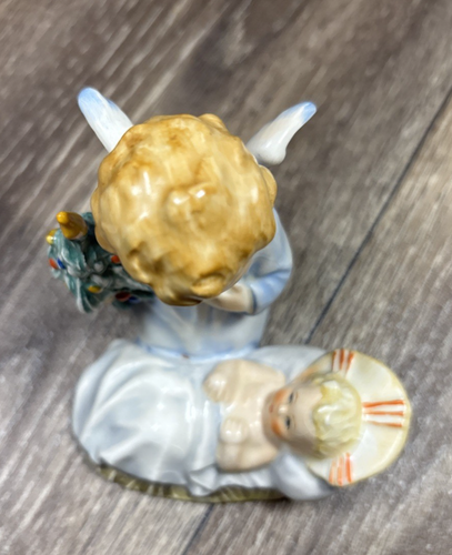 Goebel HX 262 Sacrart W Germany Christmas Figurine Angel W Holy Baby Jesus - Picture 6 of 7