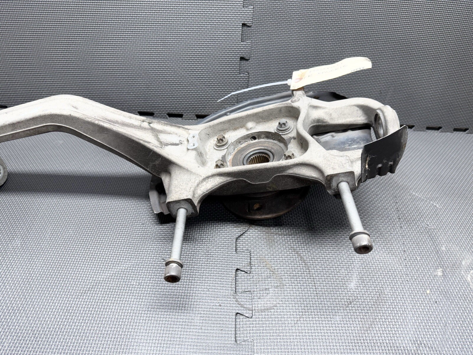 ⭐️2014- 2017 MASERATI QUATTROPORTE AWD FRONT RIGHT KNUCKLE & HUB OEM 06700035780