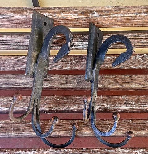 2 Antq Artisan Made Horse Head Wall Hooks Rustic Blacksmith Stable 1-of-a-kind!! - Picture 2 of 11