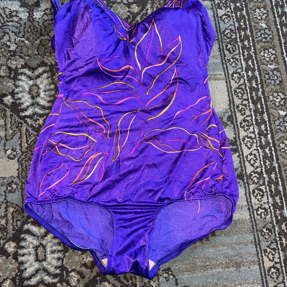 Traje de baño Maxine of Hollywood vintage talla 14 púrpura metálico floral hecho en EE. UU. Foto 2 de 4