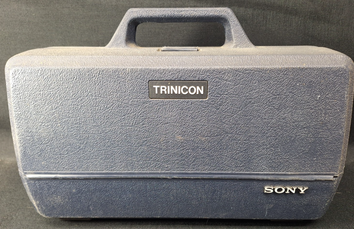 Sony Trinicon HVC-2500 Vintage Video Camera w Case Lens CMA-1010A