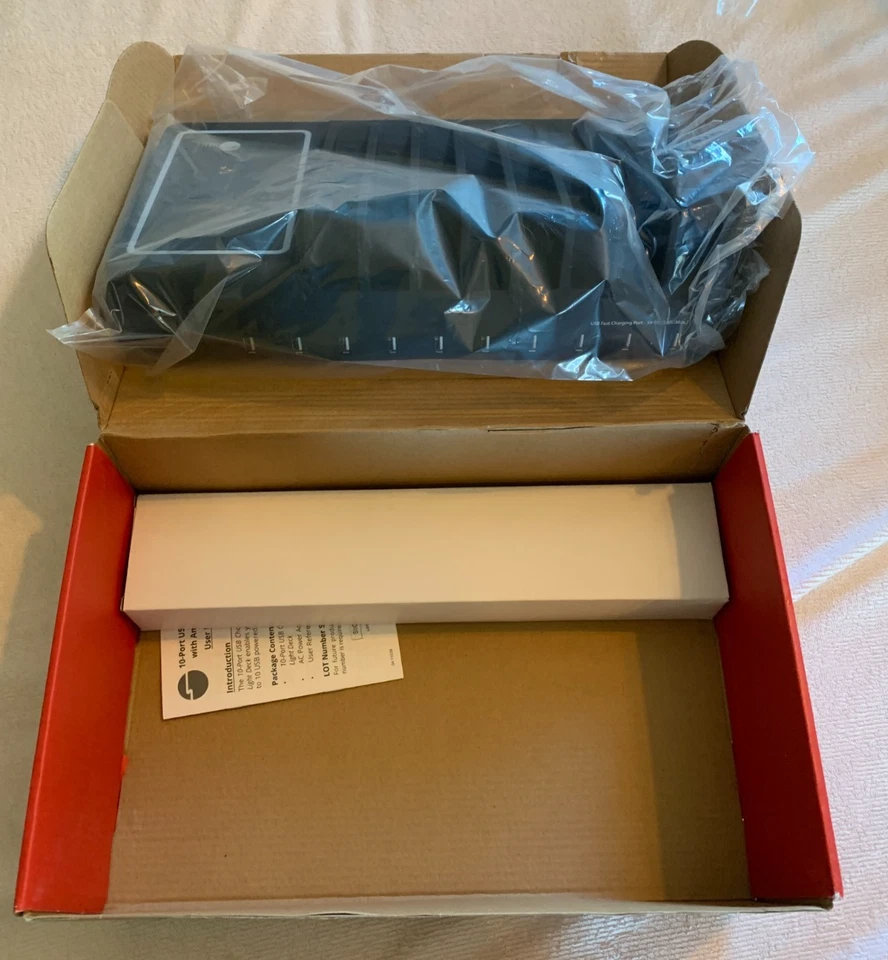 SIIG 10 puertos USB-A/C y estación de carga inalámbrica - 150W envío gratuito Foto 2 de 4