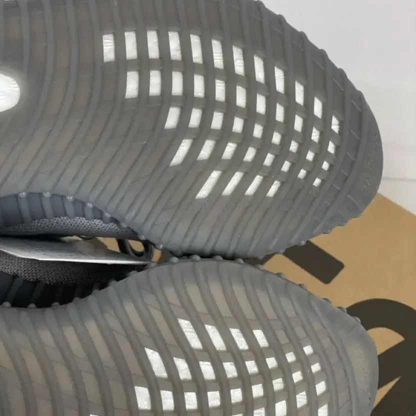 Adidas Yeezy Boost 350 V2 Steel Grey 260mm - New thumbnail 4