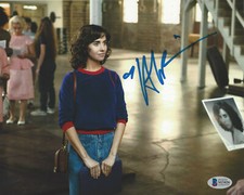 ALISON BRIE SIGNED AUTOGRAPH 'GLOW' 8X10 PHOTO E SEXY ACTRESS BECKETT COA BAS