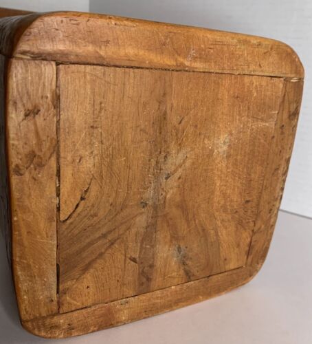 Vintage Large Wooden Lock Box. 14.25” X 7.5” Inches. Very Unique Piece. - Picture 22 of 22