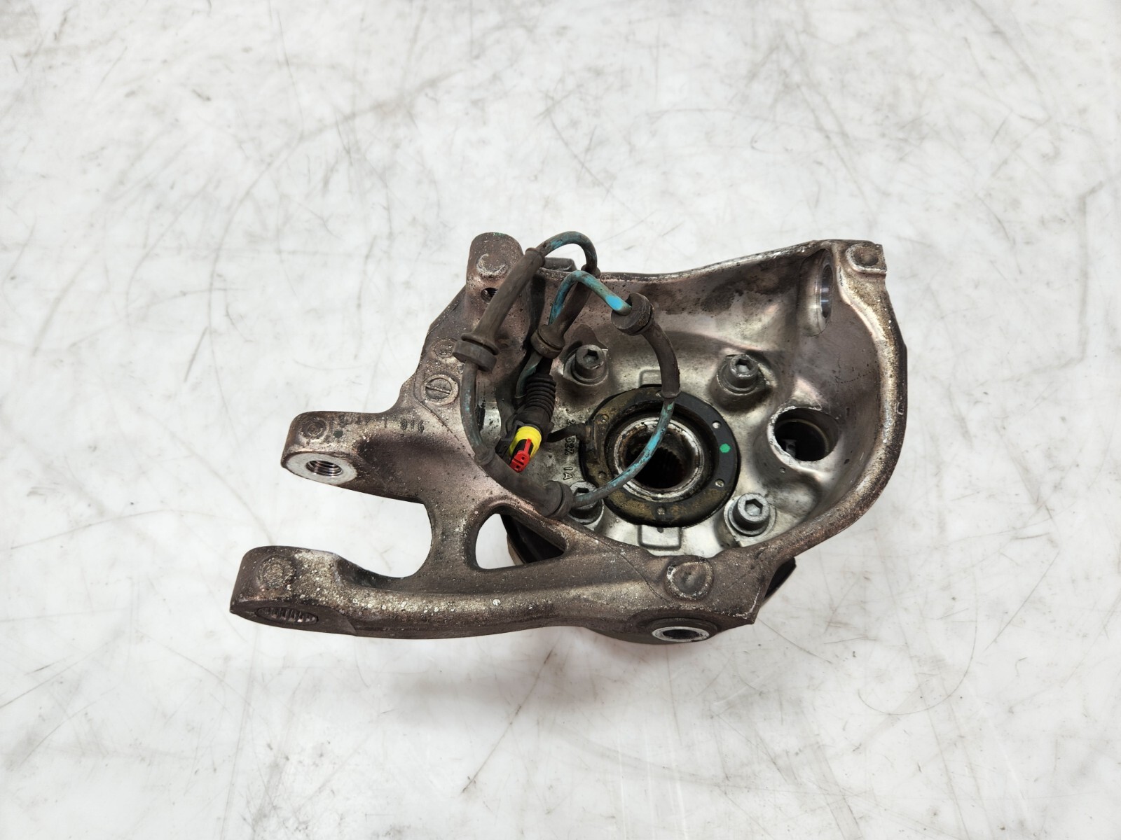 ✅ 13-19 OEM Maserati GT Sport M145 Rear Passenger Spindle Knuckle Hub Carrier