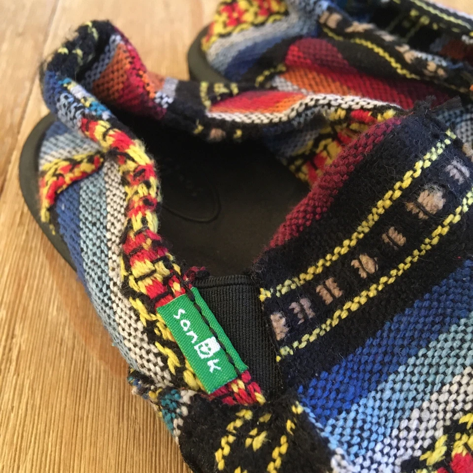 SANUK Youth Multi Color Striped Woven Canvas Slip On Shoes Loafers Size 2  - Image 2 of 3