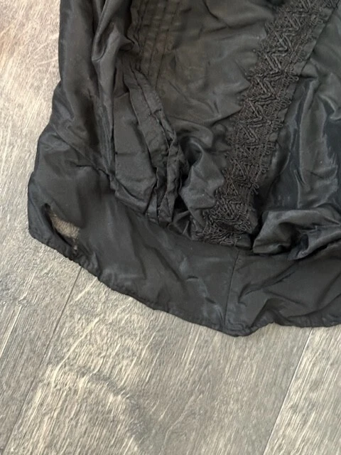 Antigua blusa victoriana de encaje negra para damas botones ocultos espalda hinchada manga larga Foto 3 de 4