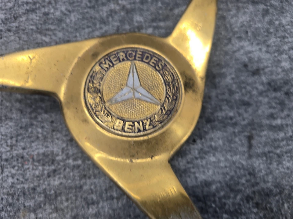 Right Side Wheel Center Hub Cap Cover Mercedes R107 380 Sl 450 Sl 560 Sl oem - Image 3 of 4