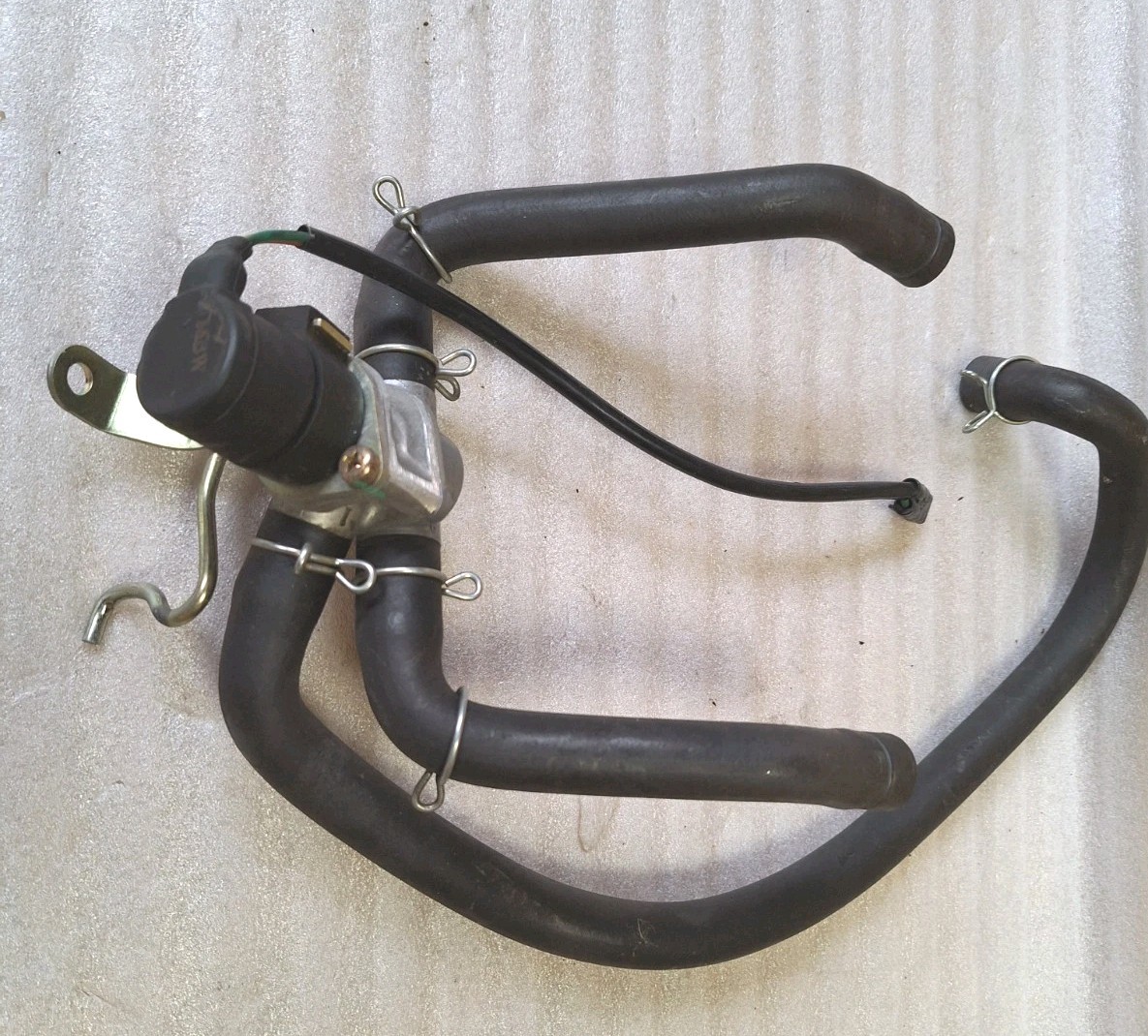 WB12. Honda CBR 600 F PC35 Year 01-07 Secondary Valve Air